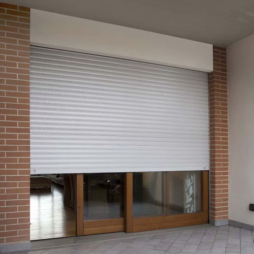 Cuales son las persianas domesticas populares en Barcelona - Arreglar Reparacion Persianas Alicante