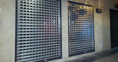 Que empresas ofrecen servicios de motorizacion de persianas para locales - Arreglar Reparacion Persianas Alicante