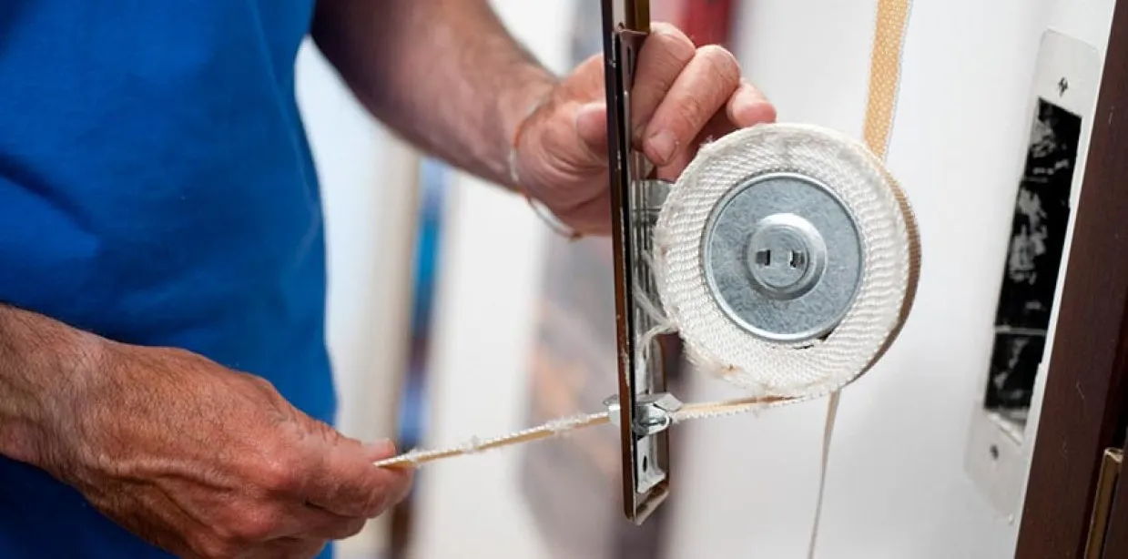 cambio cinta - &iquest;Cu&aacute;les son las opciones m&aacute;s econ&oacute;micas para la motorizaci&oacute;n de persianas en casas?